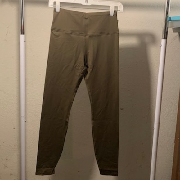 Zioccie Women's Olive Green High Waist Leggings Medium NWT - Picture 1 of 9